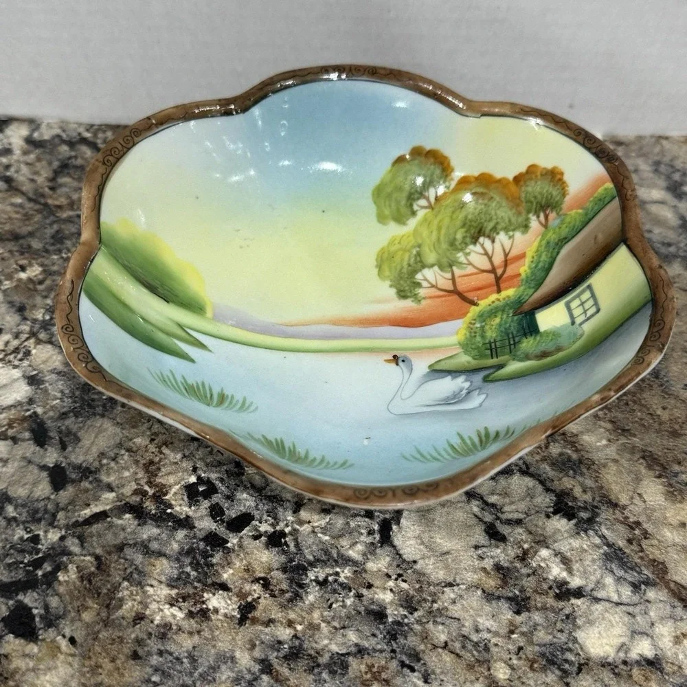 Antique Hand Painted‎ Japan Swan on Lake 7.5